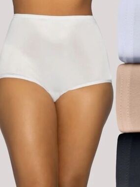 Vanity Fair Women's Perfectly Yours Ravissant Tailored Panty - 3 Pack